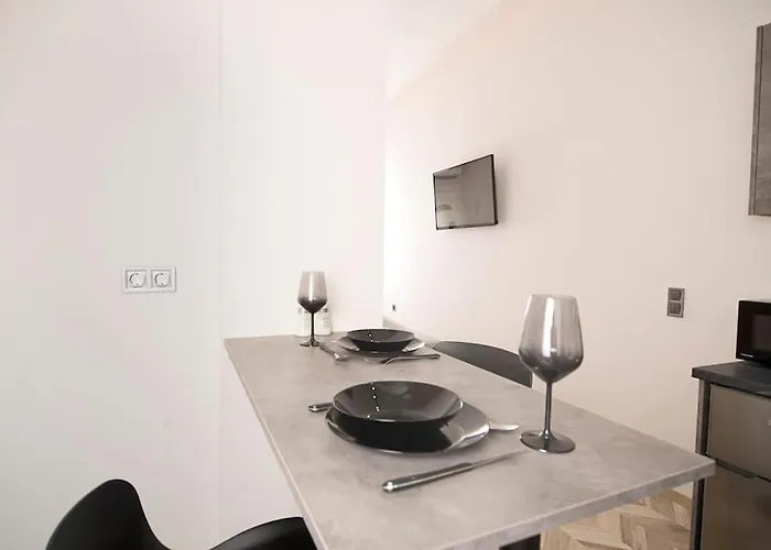 Joy\'S Modern-Chic Home