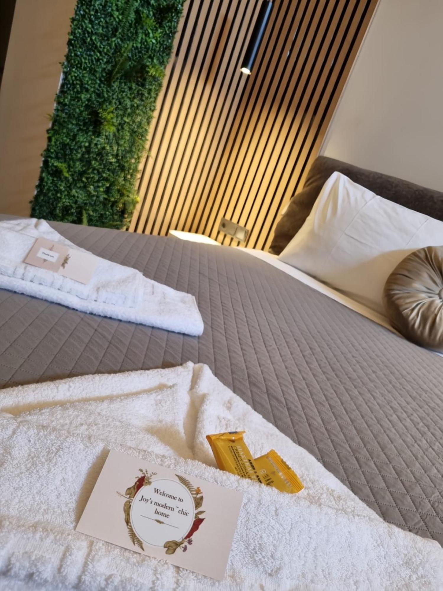 Joy's Modern-chic Apartment Kalamata