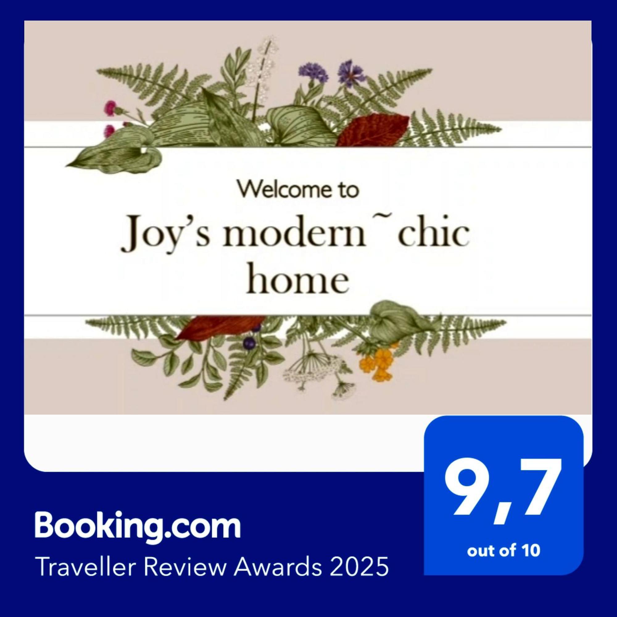 Joy's Modern-chic Apartment *